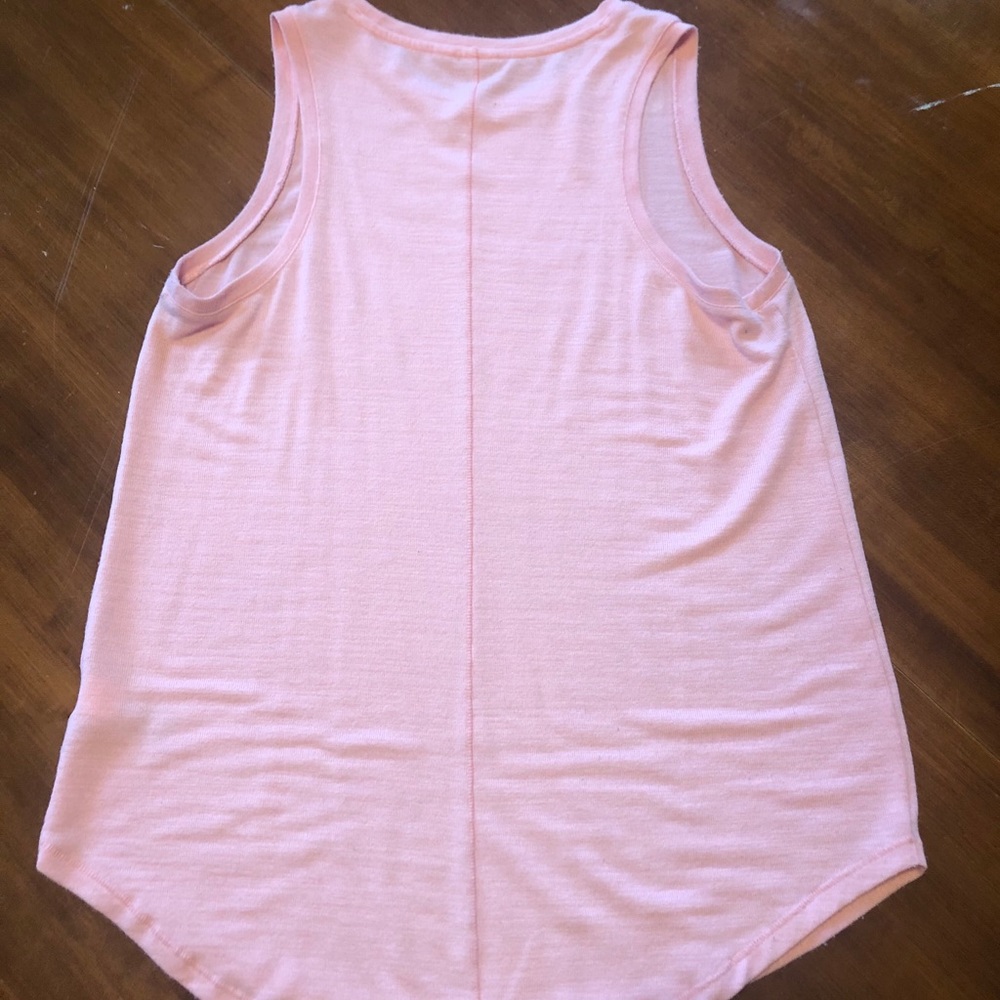 Women’s tee